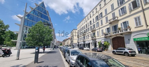 appartamento in vendita a Milano in zona Sempione