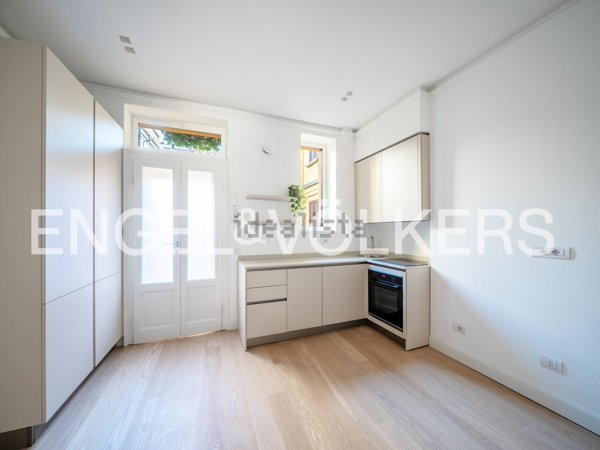 appartamento in vendita a Milano in zona Porta Ticinese