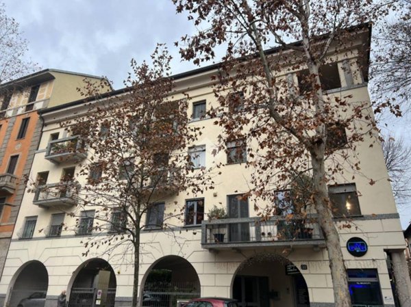 negozio in vendita a Milano in zona Musocco