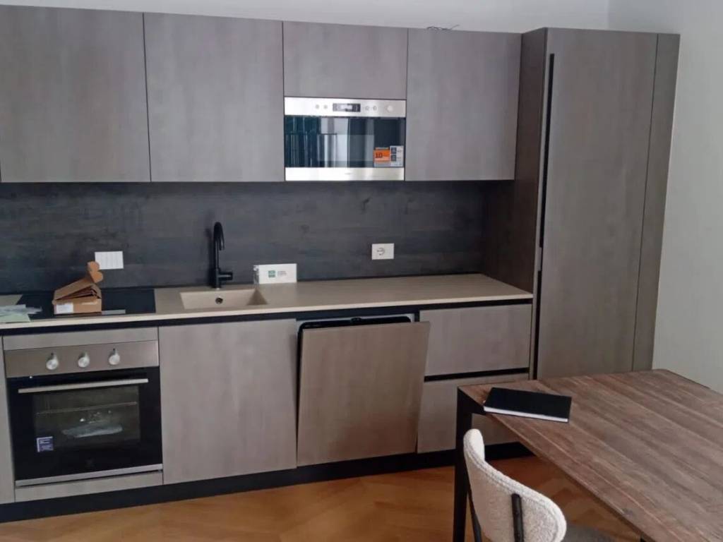 appartamento in vendita a Milano in zona Isola