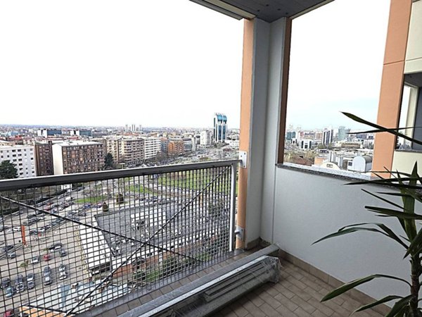 appartamento in vendita a Milano in zona Barona