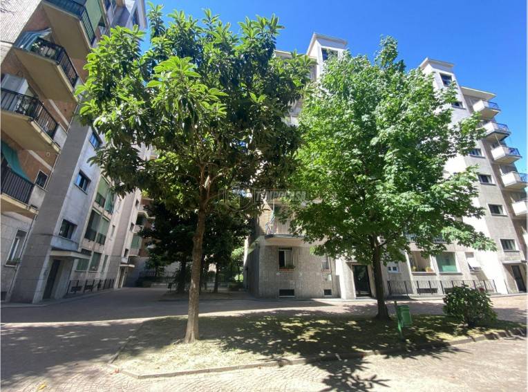 appartamento in vendita a Milano in zona Niguarda