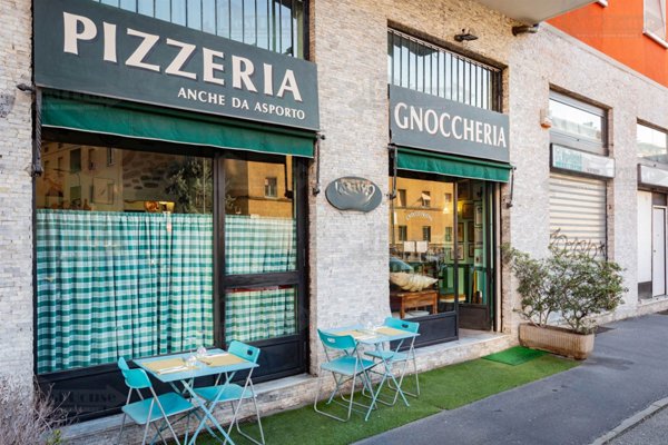 negozio in vendita a Milano in zona Città Studi