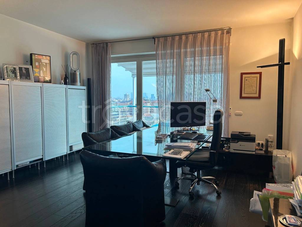 appartamento in vendita a Milano in zona Bovisa
