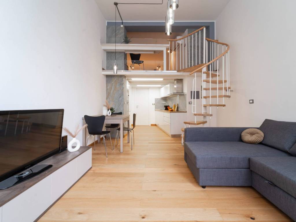 appartamento in vendita a Milano in zona Casoretto