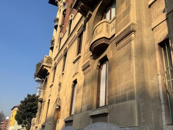 appartamento in vendita a Milano in zona Sempione