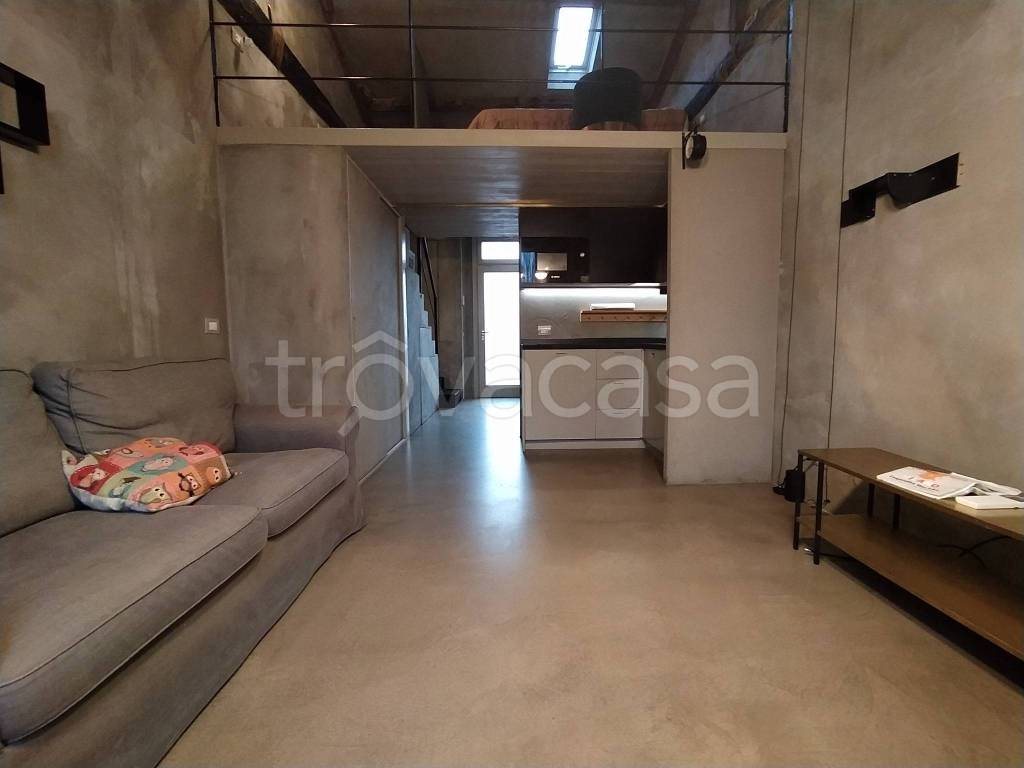 appartamento in vendita a Milano in zona Quintosole