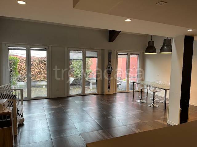 appartamento in vendita a Milano in zona Villapizzone