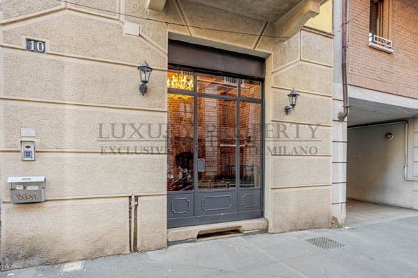 negozio in vendita a Milano in zona Isola