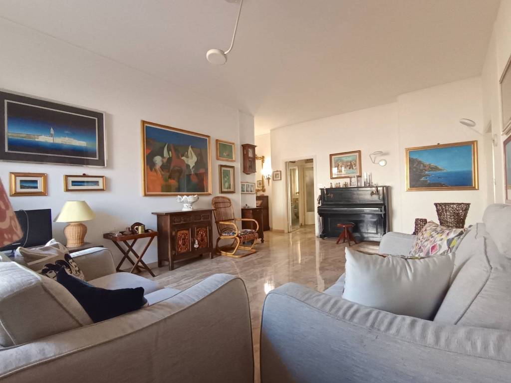 appartamento in vendita a Milano in zona Solari