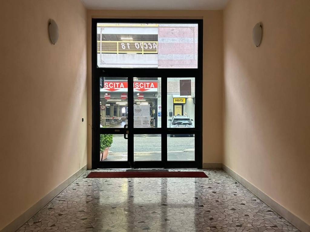 appartamento in vendita a Milano in zona Sempione