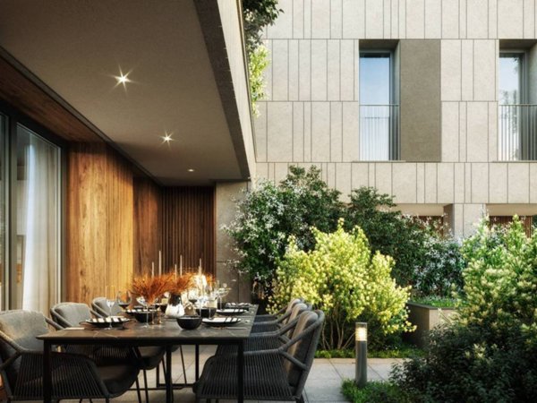 appartamento in vendita a Milano in zona Famagosta