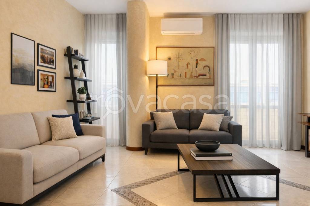 appartamento in vendita a Milano in zona Piazzale Lodi