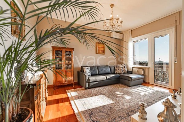 appartamento in vendita a Milano in zona Affori