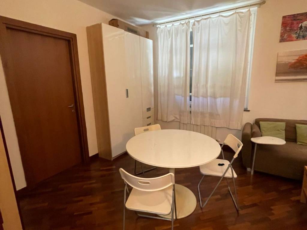 appartamento in vendita a Milano in zona Bocconi