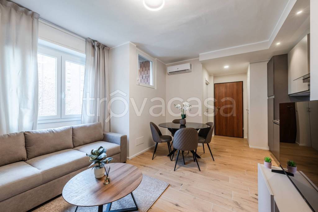 appartamento in vendita a Milano in zona San Cristoforo