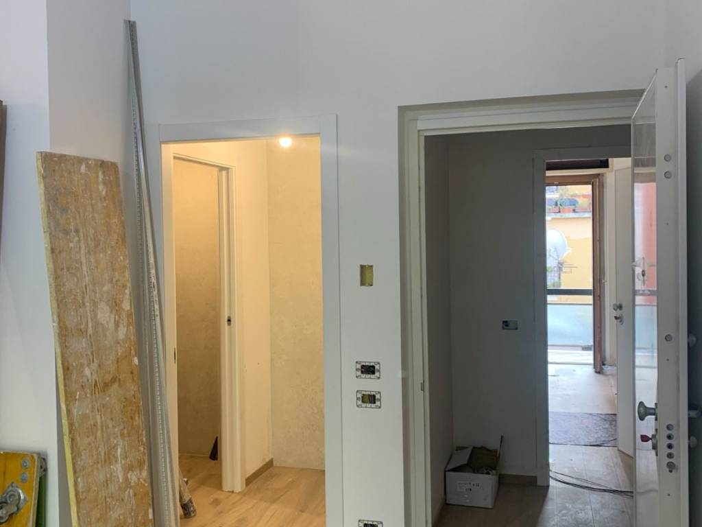 appartamento in vendita a Milano in zona Adriano