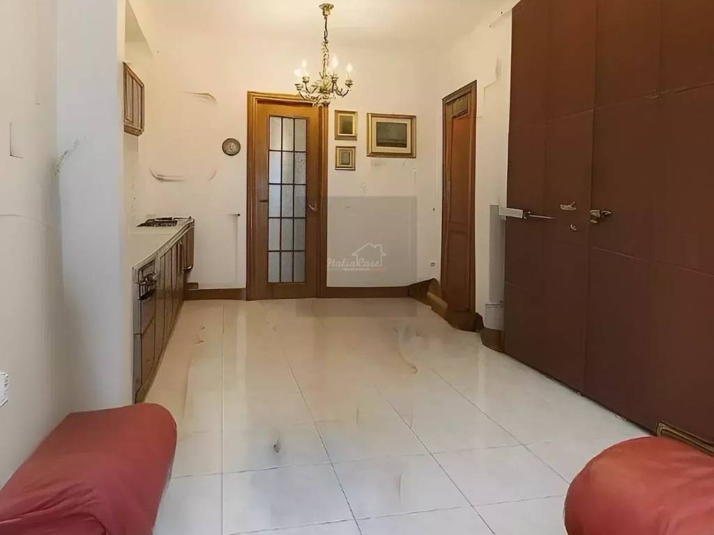 appartamento in vendita a Milano in zona Barona