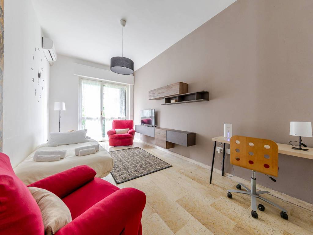 appartamento in vendita a Milano in zona Barona