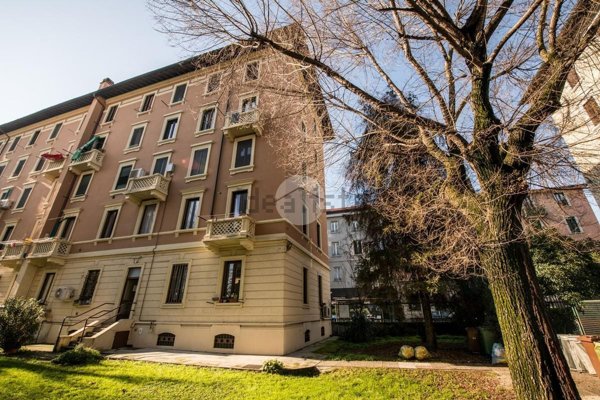 appartamento in vendita a Milano in zona Lambrate