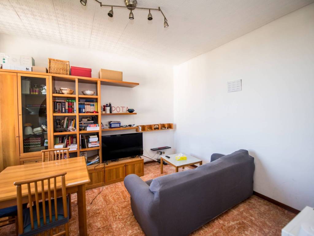 appartamento in vendita a Milano in zona Lambrate