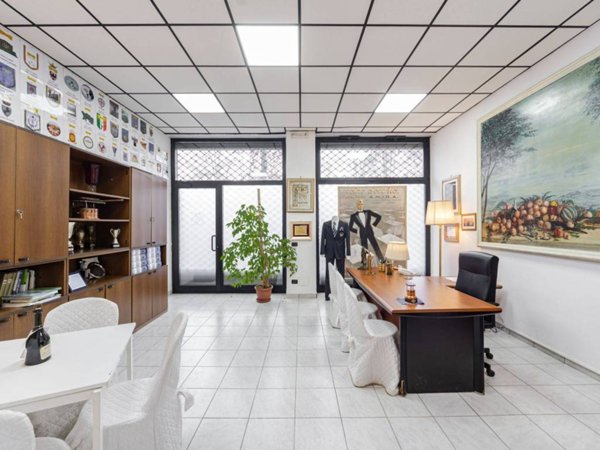 ufficio in vendita a Milano in zona Isola