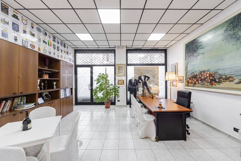 negozio in vendita a Milano