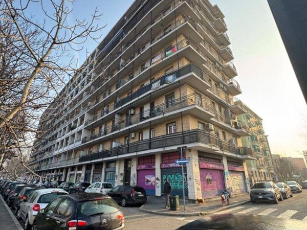 appartamento in vendita a Milano in zona Adriano