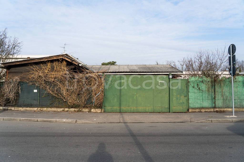 casa indipendente in vendita a Milano in zona Bruzzano