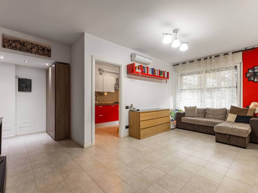 appartamento in vendita a Milano in zona Lambrate