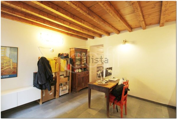 appartamento in vendita a Milano in zona Solari