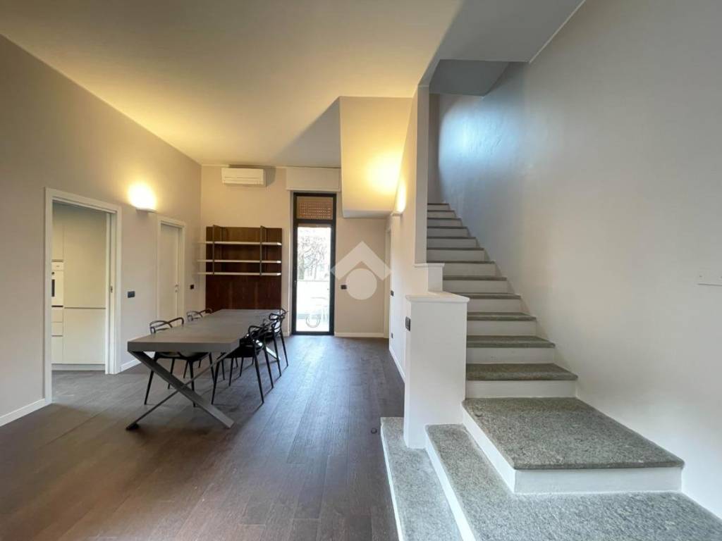 casa indipendente in vendita a Milano in zona Isola