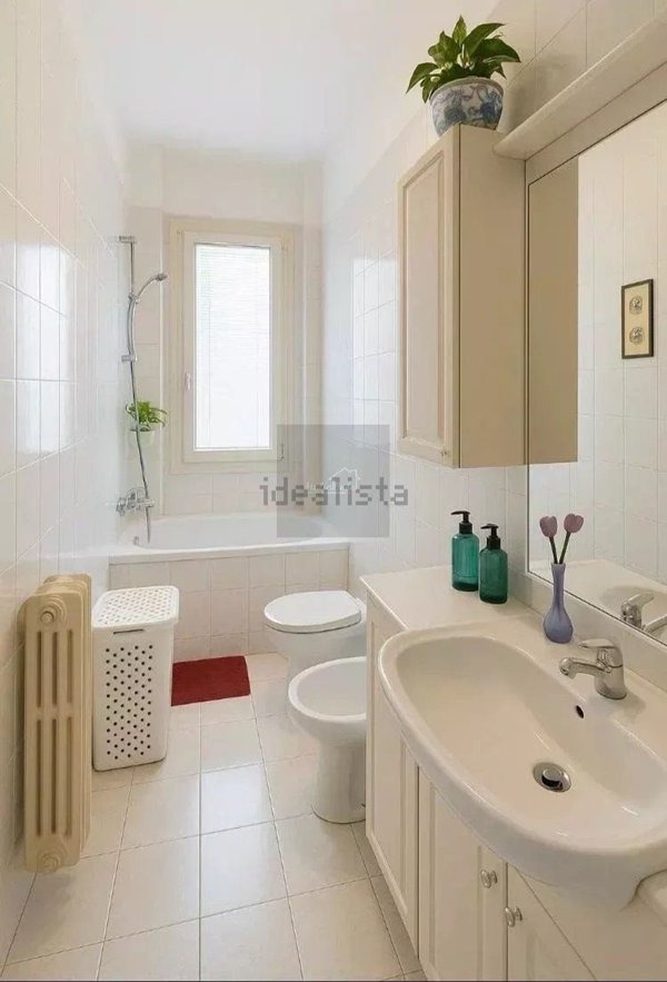 appartamento in vendita a Milano in zona Lorenteggio