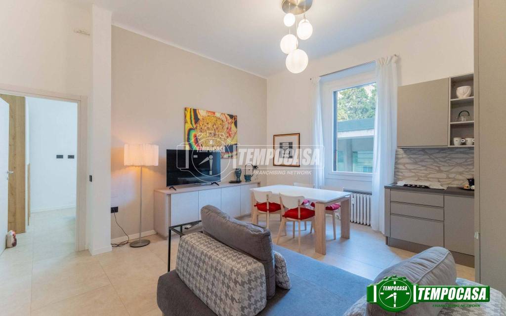 appartamento in vendita a Milano in zona Montalbino