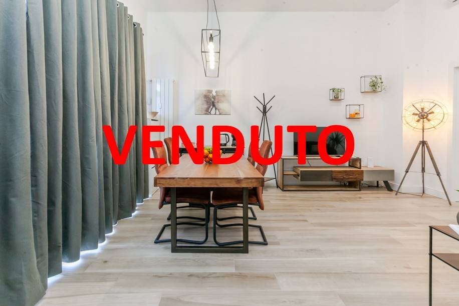 appartamento in vendita a Milano in zona Baggio