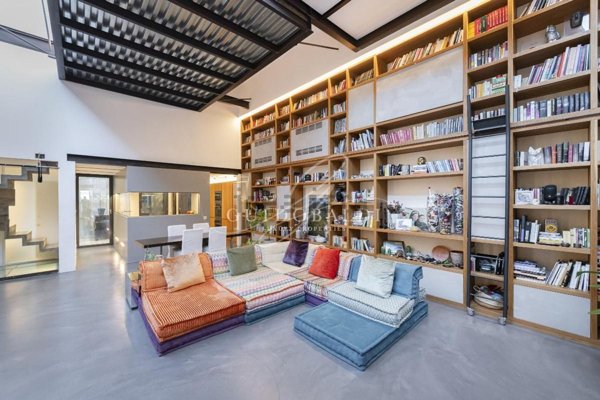 appartamento in vendita a Milano in zona Lorenteggio