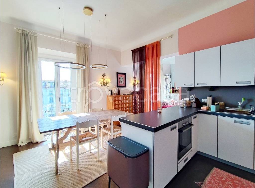 appartamento in vendita a Milano in zona Porta Garibaldi