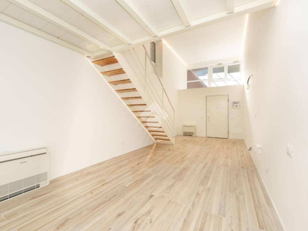 appartamento in vendita a Milano in zona Vigentino