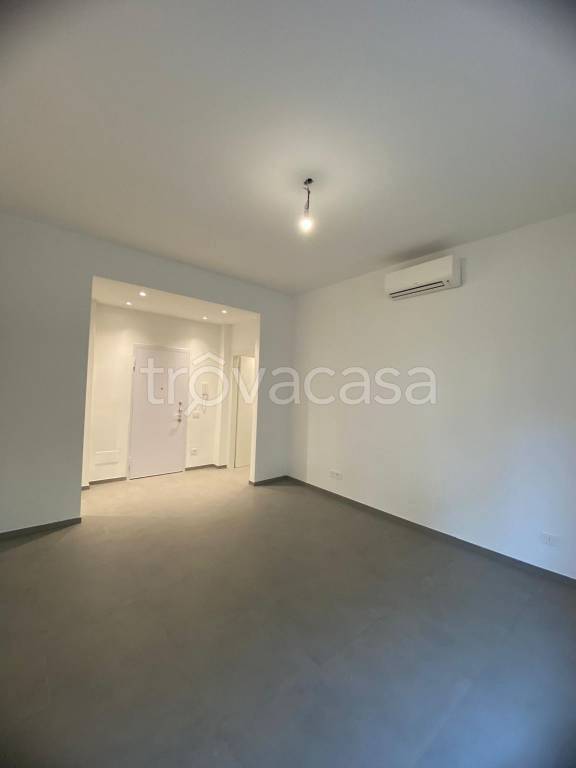 appartamento in vendita a Milano in zona Porta Genova