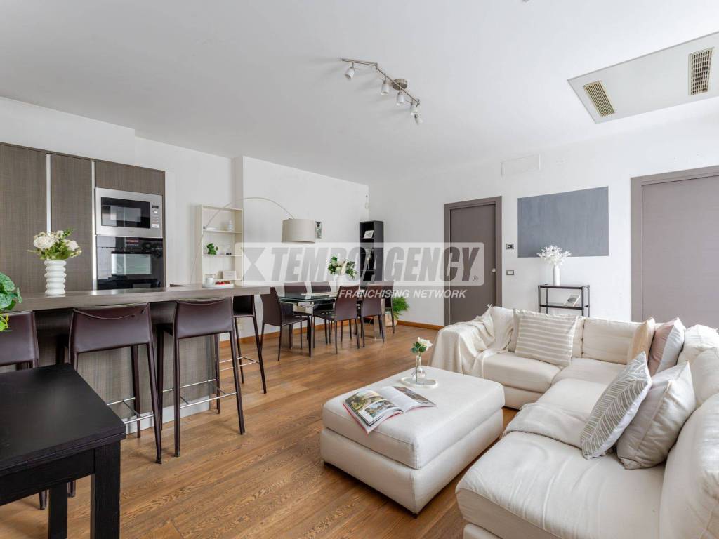 appartamento in vendita a Milano in zona Porta Venezia