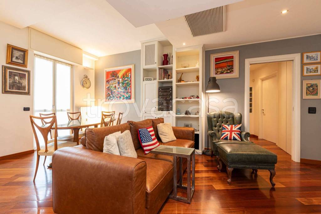 appartamento in vendita a Milano in zona Porta Venezia