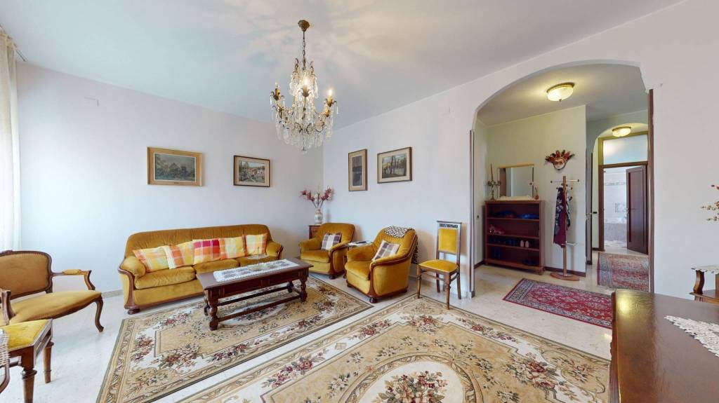 appartamento in vendita a Milano in zona Lorenteggio