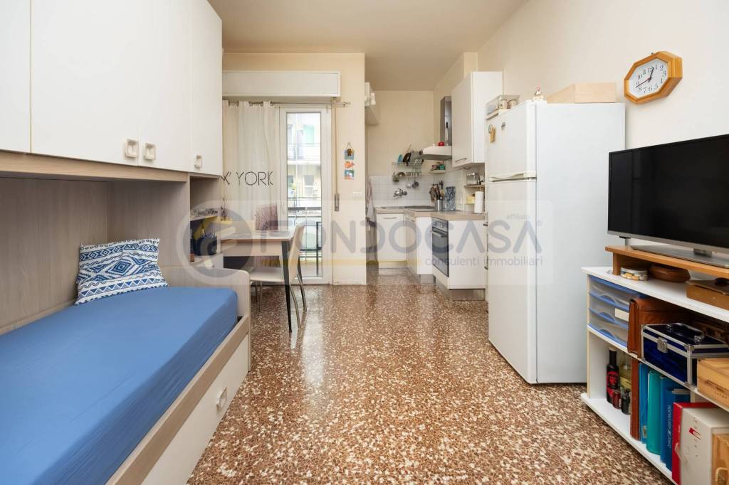 appartamento in vendita a Milano in zona Dergano