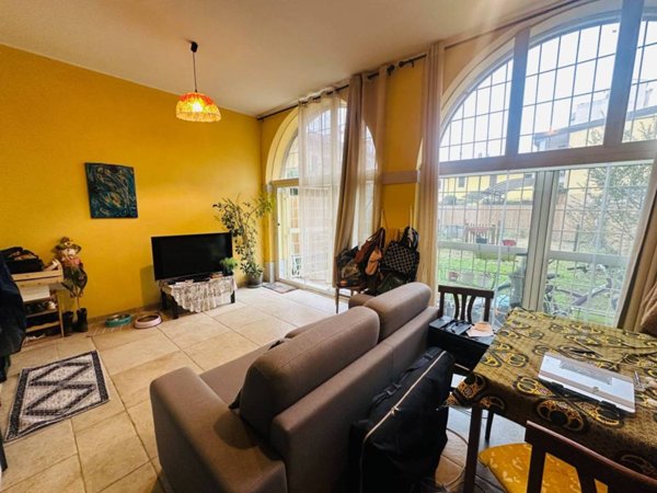 appartamento in vendita a Milano in zona Baggio