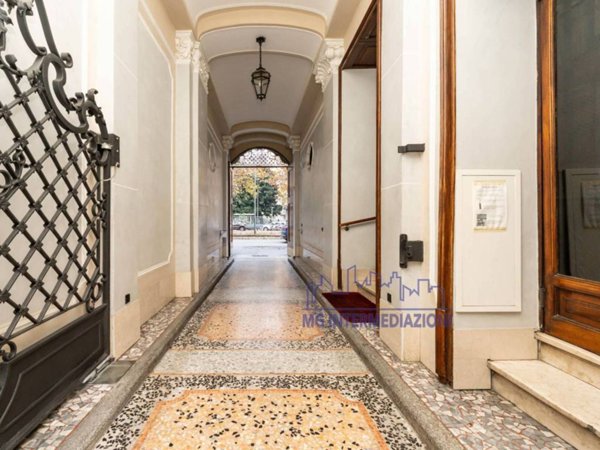 appartamento in vendita a Milano in zona Piazzale Lodi