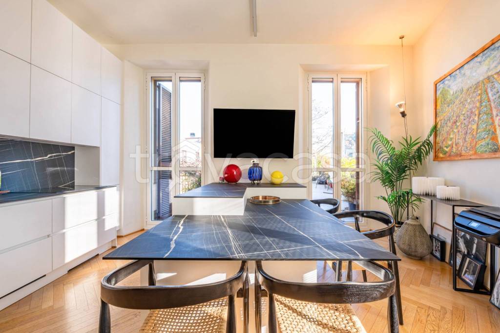 appartamento in vendita a Milano in zona Dergano