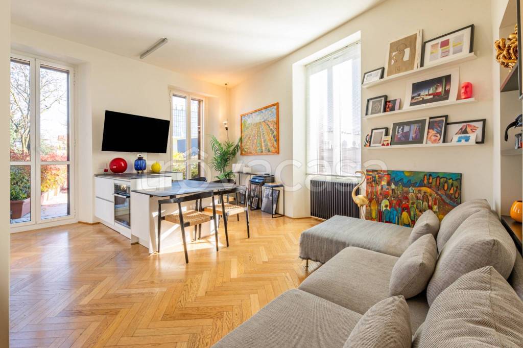 appartamento in vendita a Milano in zona Isola