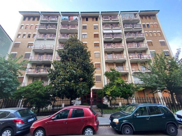 appartamento in vendita a Milano in zona Chiesa Rossa