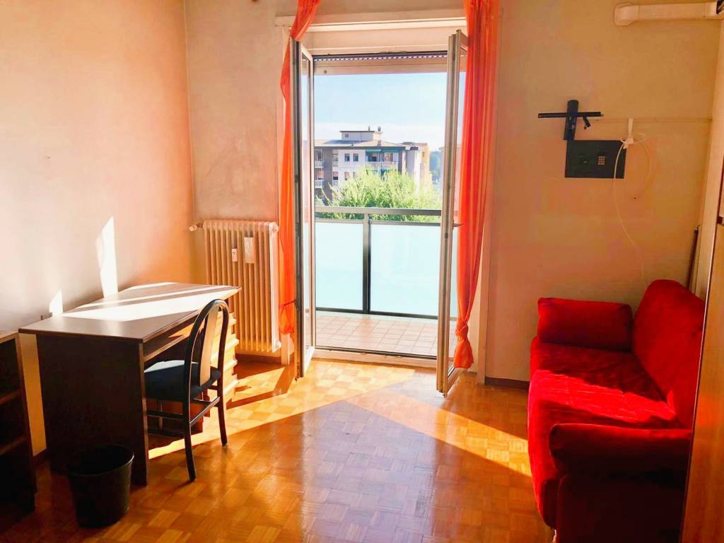 appartamento in vendita a Milano in zona Lambrate