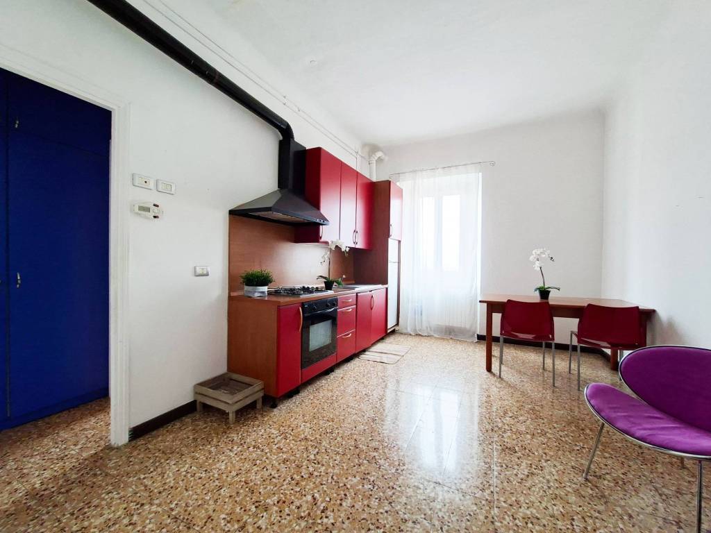 appartamento in vendita a Milano in zona Chiesa Rossa